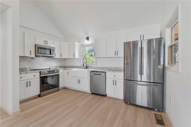1203 Andersonville Road, Townville, SC 29689