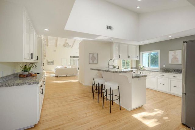 2039 E Mission Road, Fallbrook, CA 92028
