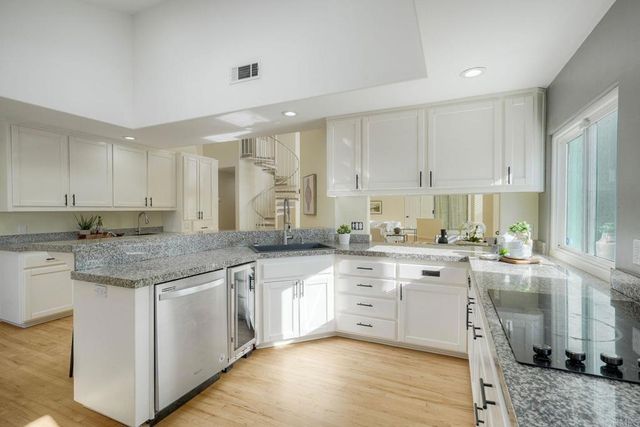 2039 E Mission Road, Fallbrook, CA 92028