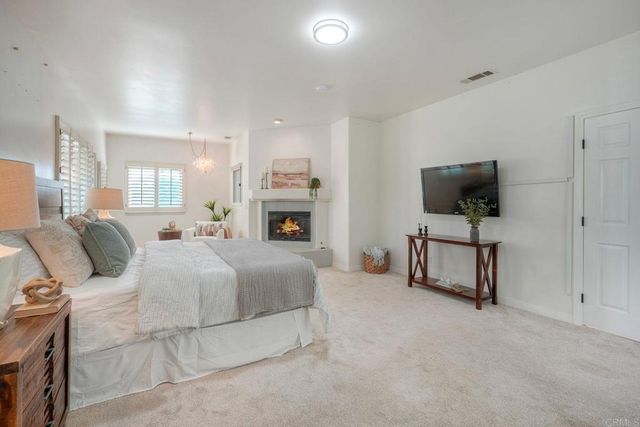 2039 E Mission Road, Fallbrook, CA 92028