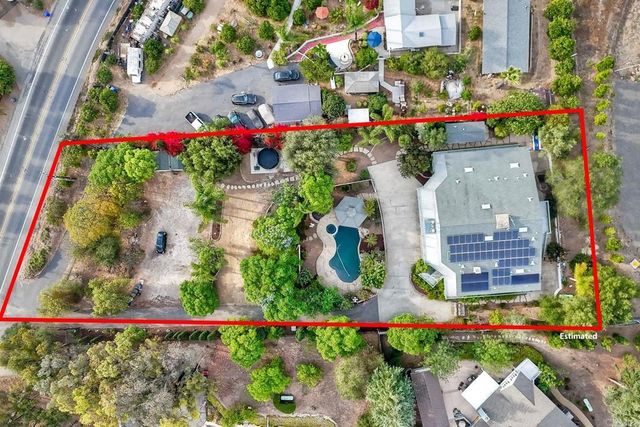 2039 E Mission Road, Fallbrook, CA 92028