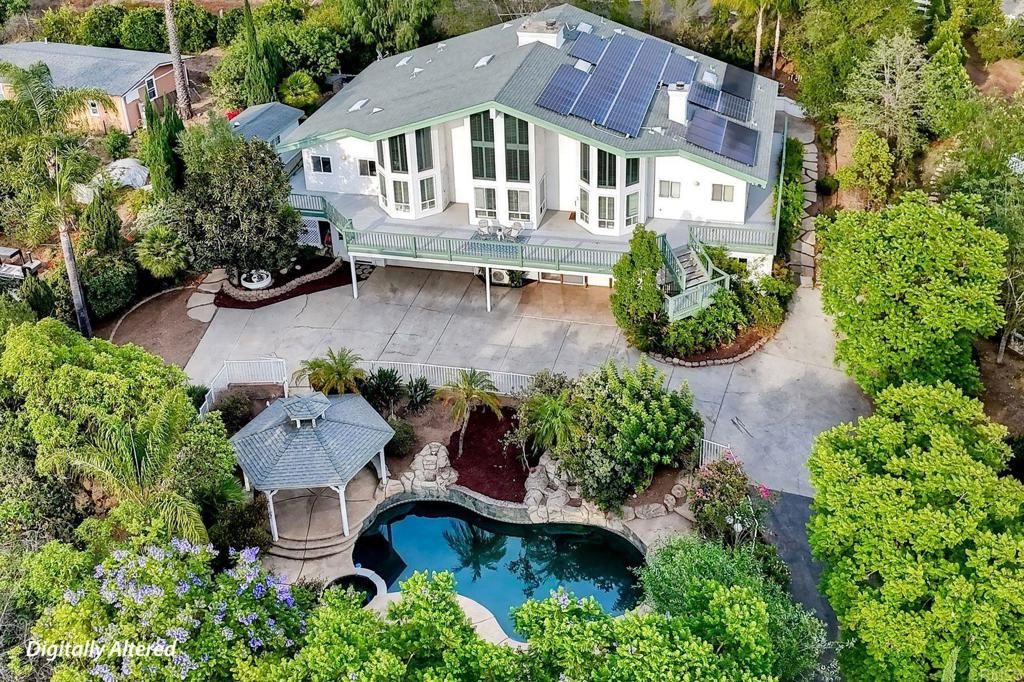 2039 E Mission Road, Fallbrook, CA 92028