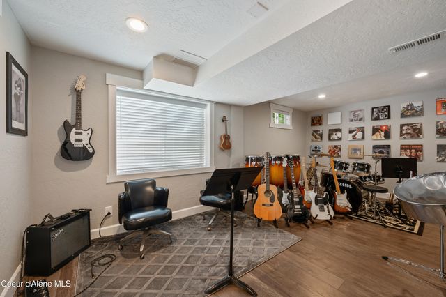 3593 W FAIRWAY DR, Coeur D'alene, ID 83815