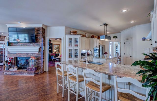 125 Mohawk Dr, Maumelle, AR 72113