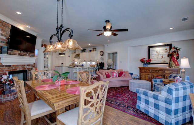 125 Mohawk Dr, Maumelle, AR 72113