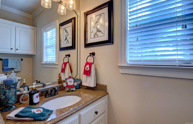 125 Mohawk Dr, Maumelle, AR 72113