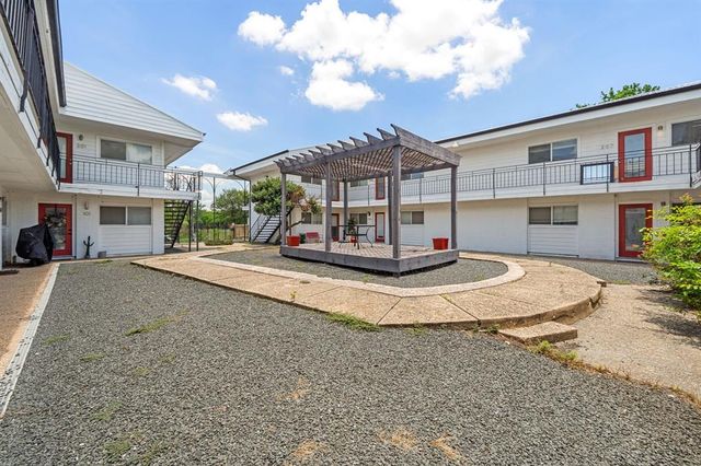 1313 E 52nd ST 105, Austin, TX 78723