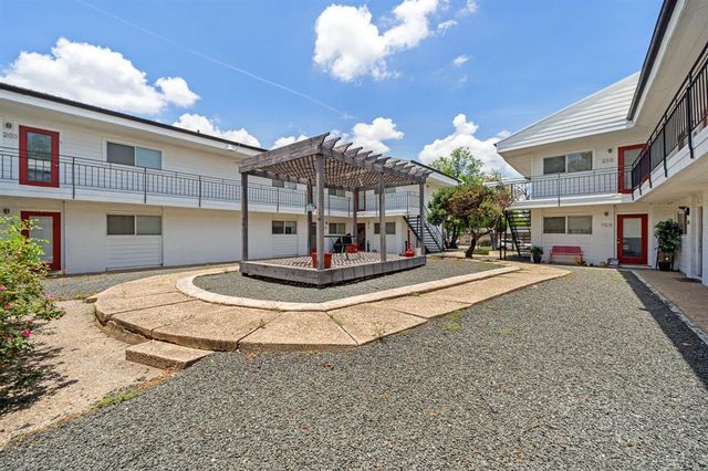 1313 E 52nd ST 105, Austin, TX 78723