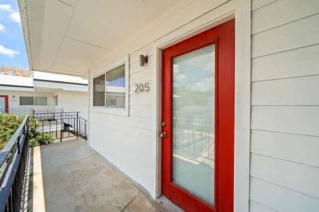 1313 E 52nd ST 105, Austin, TX 78723