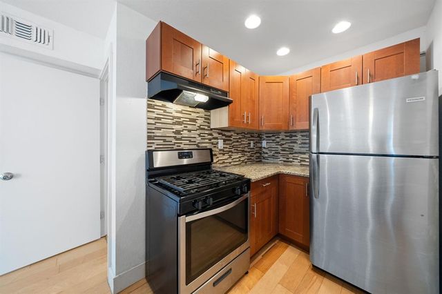 1313 E 52nd ST 105, Austin, TX 78723