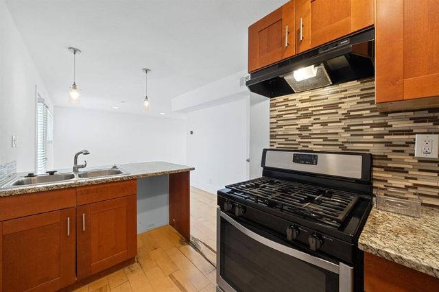 1313 E 52nd ST 105, Austin, TX 78723