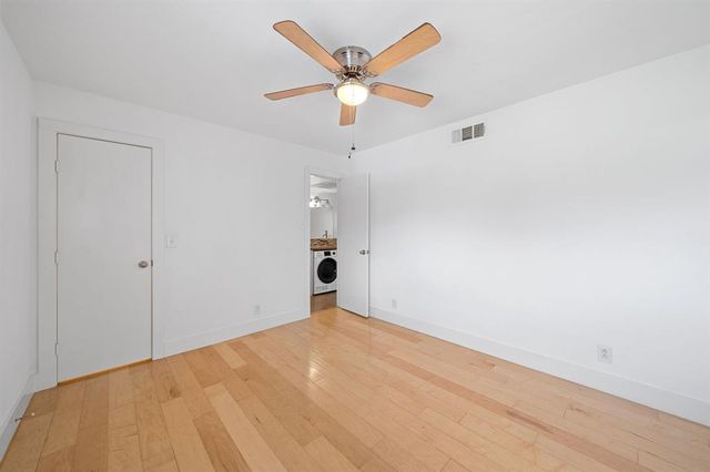 1313 E 52nd ST 105, Austin, TX 78723