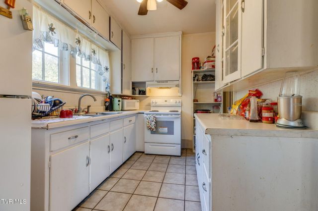 722 Holston Street, Kingsport, TN 37660