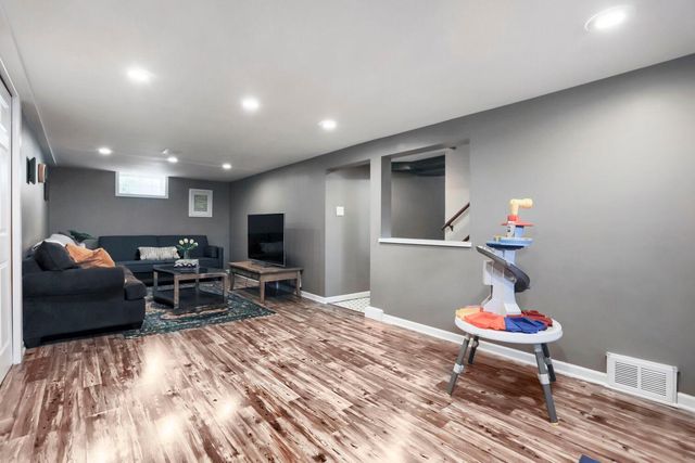 3238 Taylor Street NE, Minneapolis, MN 55418
