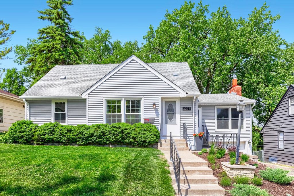 3238 Taylor Street NE, Minneapolis, MN 55418