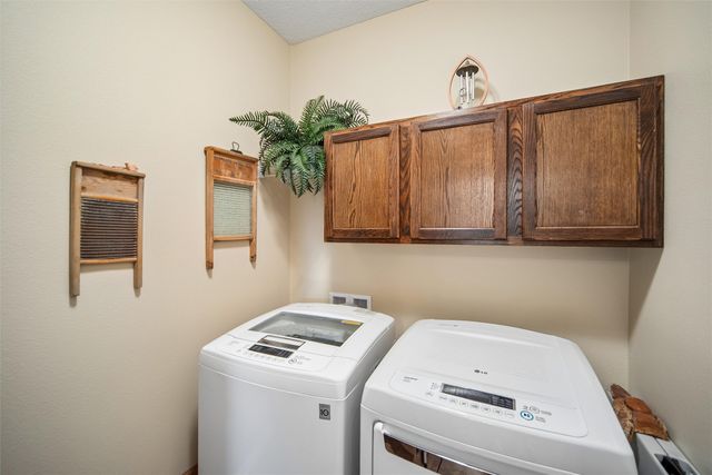 931 15th Avenue SE, Altoona, IA 50009