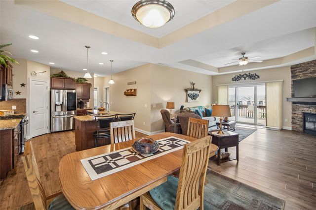 931 15th Avenue SE, Altoona, IA 50009