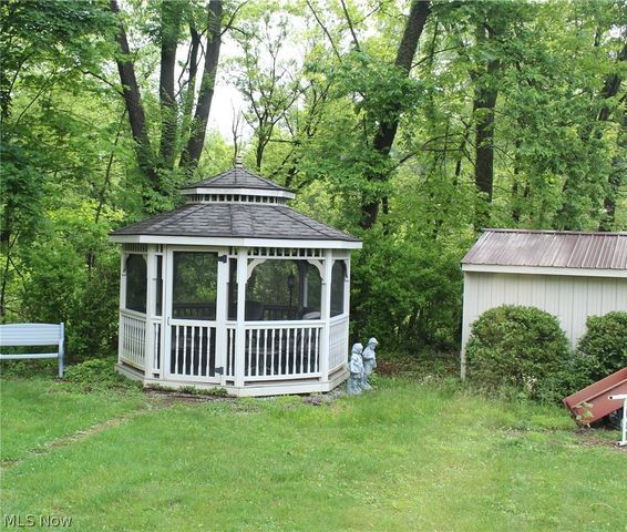 4110 Paris Avenue SE, Minerva, OH 44657