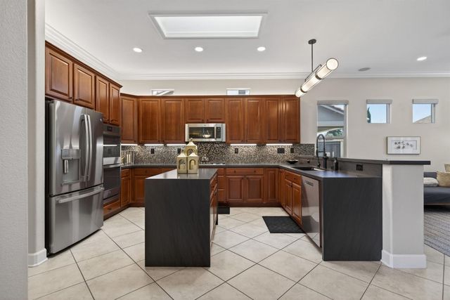 223 Saddlehorn Loop, Lincoln, CA 95648