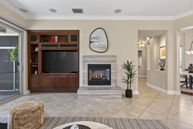 223 Saddlehorn Loop, Lincoln, CA 95648