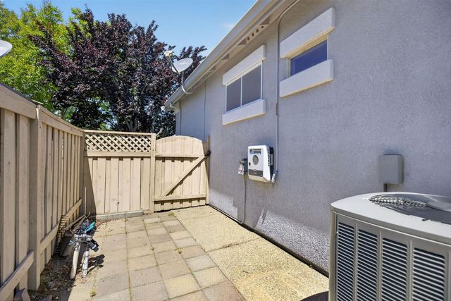 223 Saddlehorn Loop, Lincoln, CA 95648