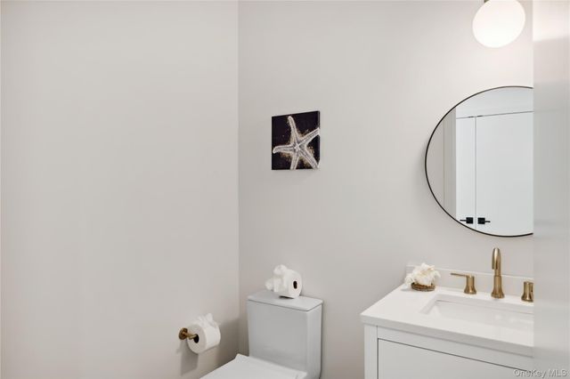 19 Elm Lane, Montauk, NY 11954