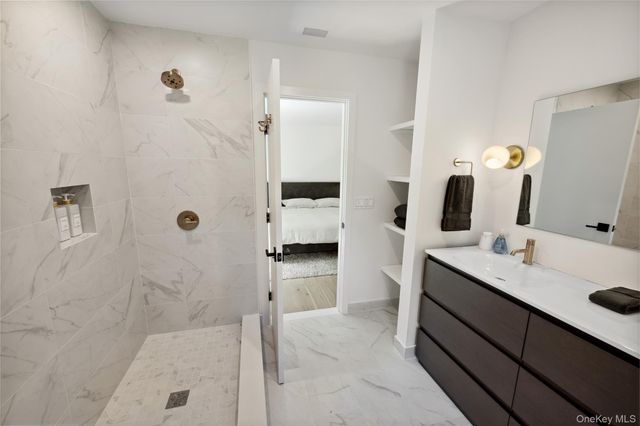 19 Elm Lane, Montauk, NY 11954