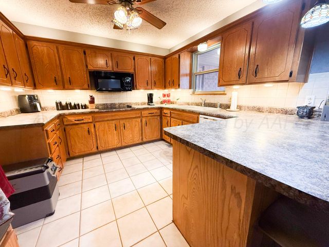 803 N 16th Street, Memphis, TX 79245