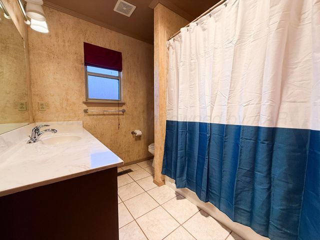 803 N 16th Street, Memphis, TX 79245