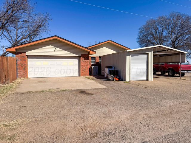 803 N 16th Street, Memphis, TX 79245