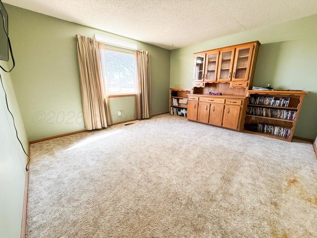 803 N 16th Street, Memphis, TX 79245