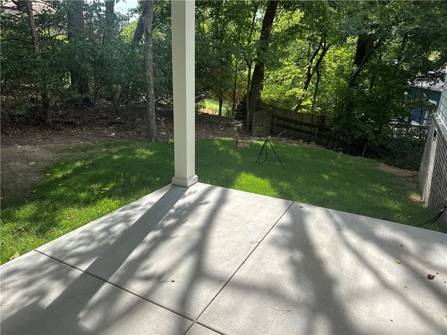 409 Patricia Lane, Fayetteville, AR 72703