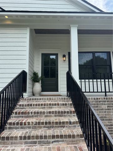 409 Patricia Lane, Fayetteville, AR 72703