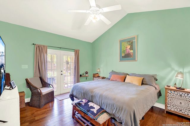 884 E Torrey, New Braunfels, TX 78130