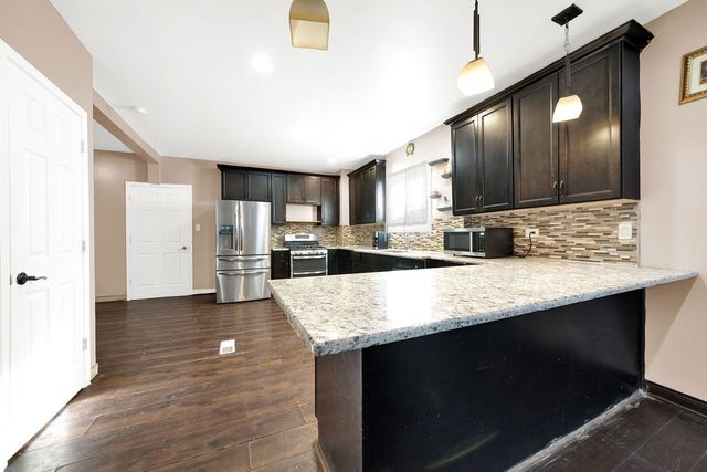 9335 S Loomis Street, Chicago, IL 60620