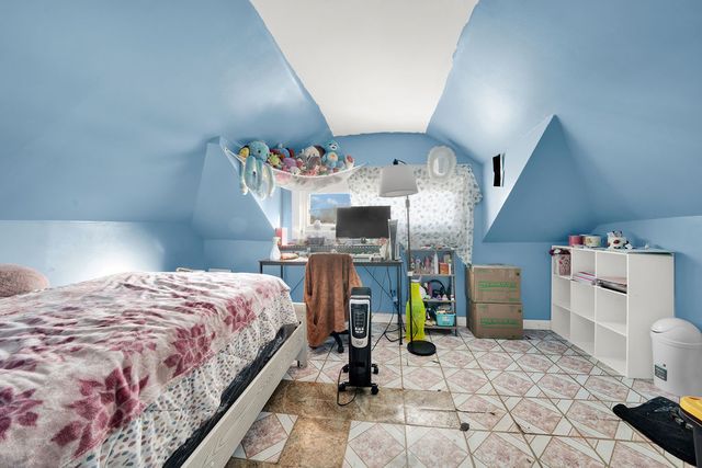 9335 S Loomis Street, Chicago, IL 60620