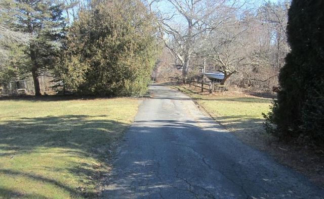 23 Russell Mills Rd, Plymouth, MA 02360