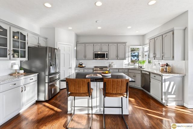 9901 S 176th Street, Omaha, NE 68136