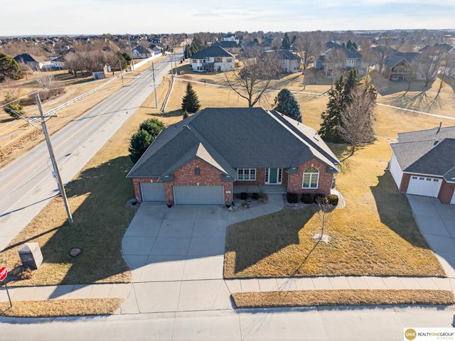 9901 S 176th Street, Omaha, NE 68136