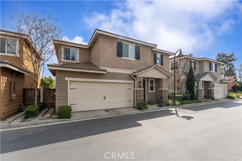 Image 2 of property listing at 1357 Bonnie Cove Avenue, Glendora, CA 91740