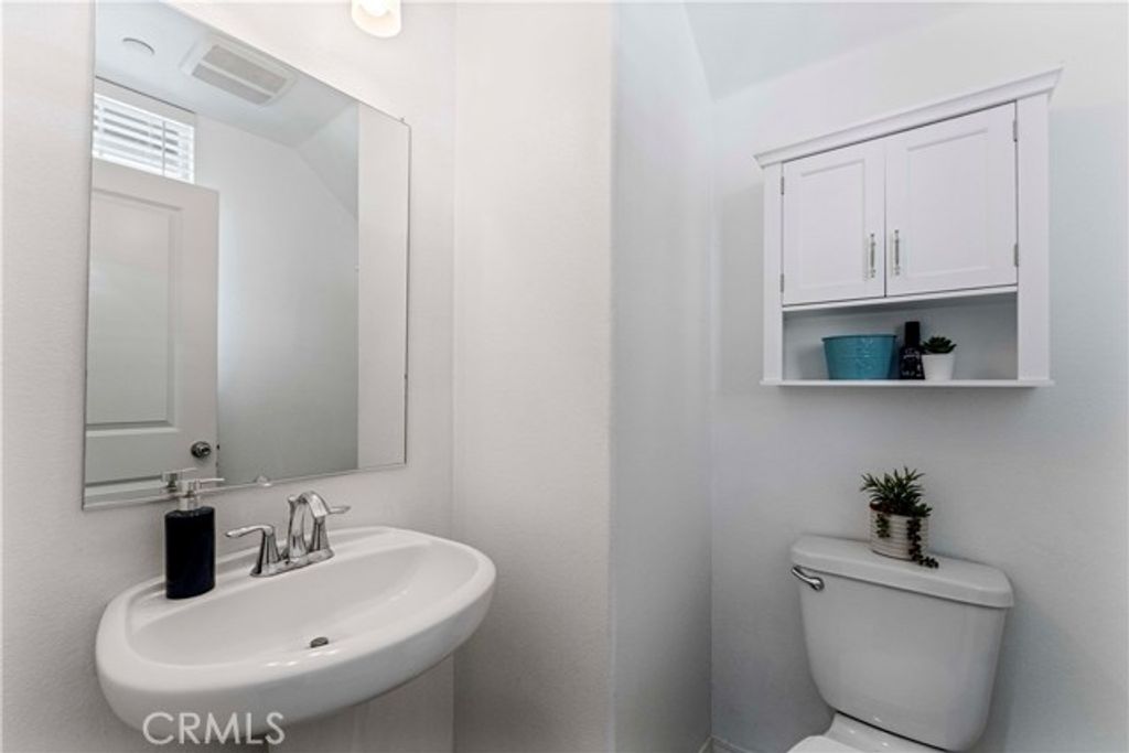 Image 15 of property listing at 1357 Bonnie Cove Avenue, Glendora, CA 91740