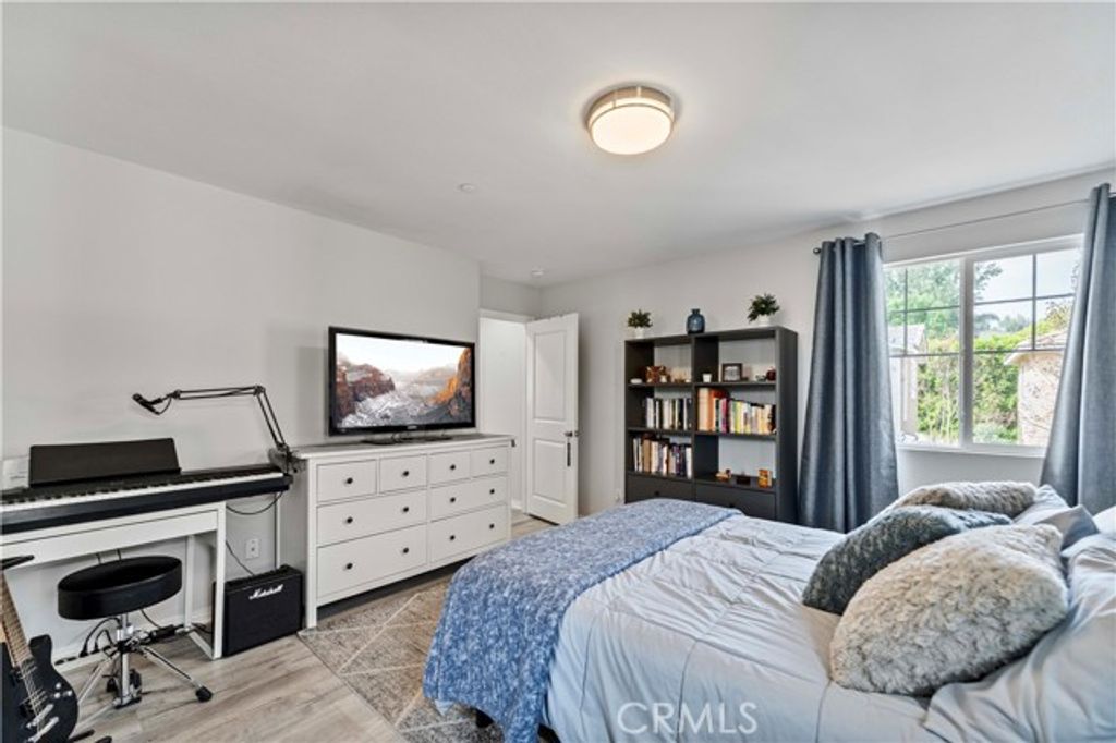 Image 18 of property listing at 1357 Bonnie Cove Avenue, Glendora, CA 91740