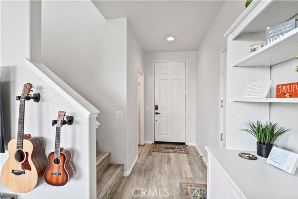 Image 4 of property listing at 1357 Bonnie Cove Avenue, Glendora, CA 91740