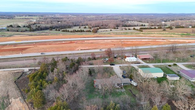 699 W Ragsdale Street, Seymour, MO 65746