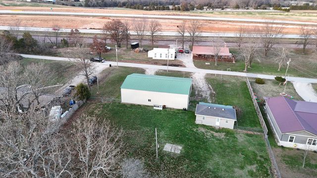 699 W Ragsdale Street, Seymour, MO 65746