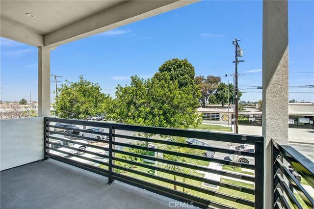 2130 W 238th Street, Torrance, CA 90501