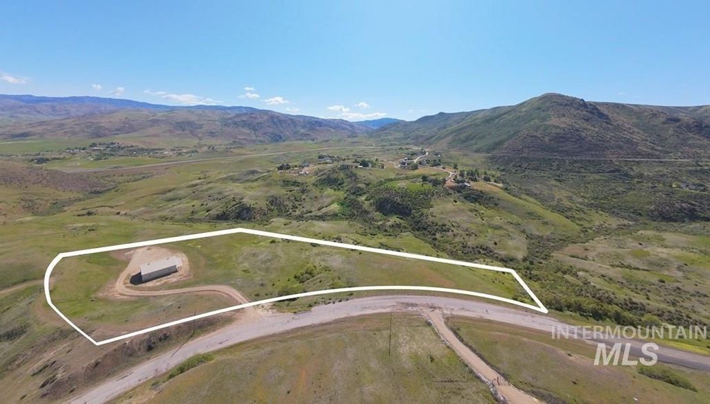 227 Old Hwy 55, Horseshoe Bend, ID 83629 photo 1