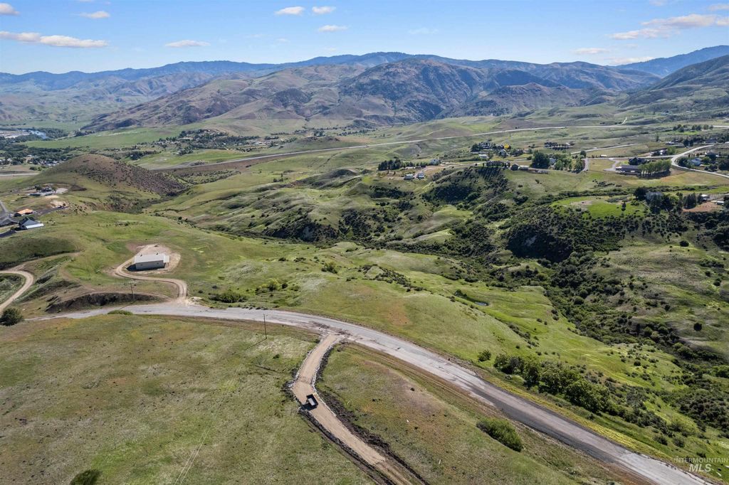 227 Old Hwy 55, Horseshoe Bend, ID 83629 photo 2