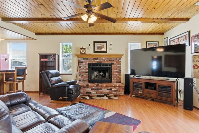 920 Skylark Court, Santa Maria, CA 93455