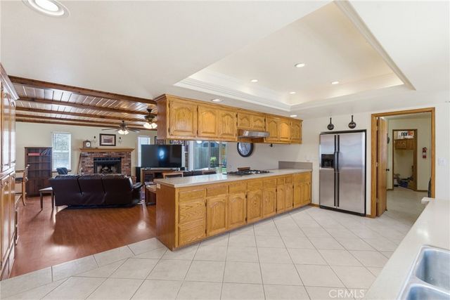 920 Skylark Court, Santa Maria, CA 93455